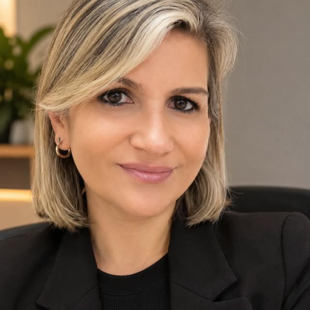 Thais Coelho Lopes